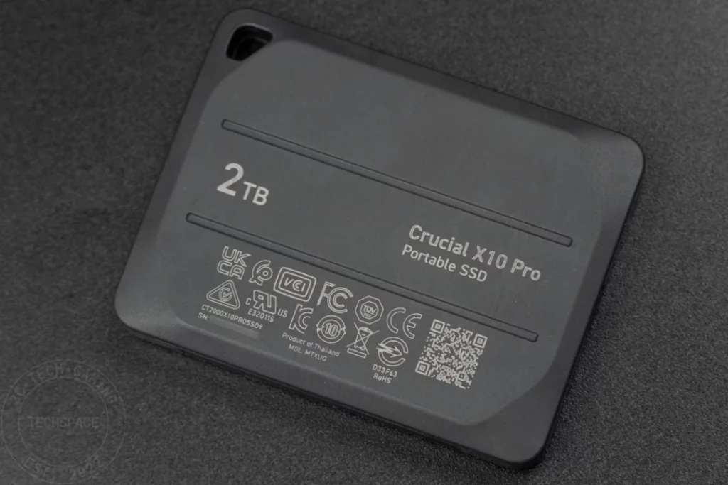 Crucial X10 X9 SSD 6